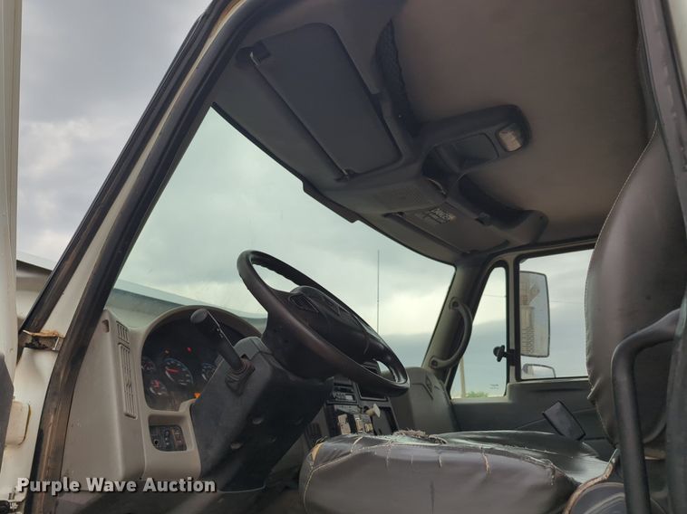 image for item NZ9537 2008 International 7300 dump truck