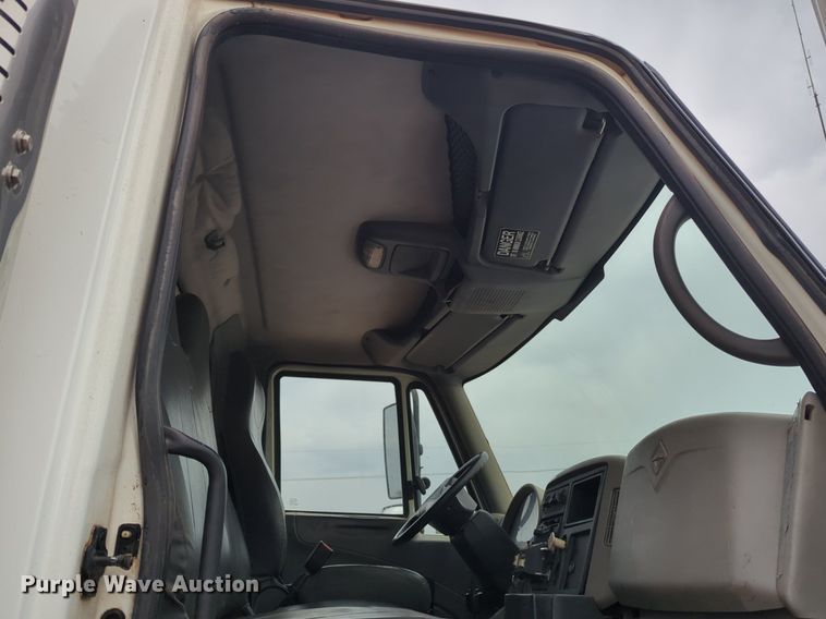 image for item NZ9537 2008 International 7300 dump truck