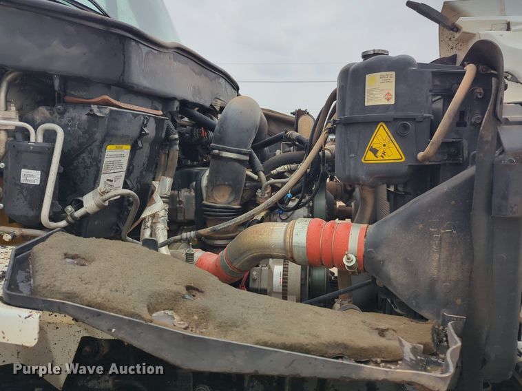 image for item NZ9537 2008 International 7300 dump truck