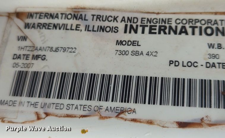 image for item NZ9537 2008 International 7300 dump truck