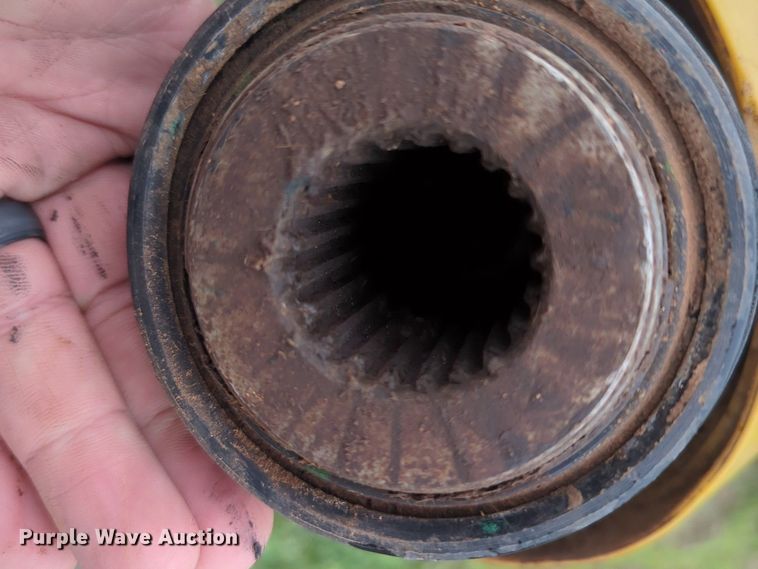 image for item NZ9539 John Deere R15 batwing rotary mower