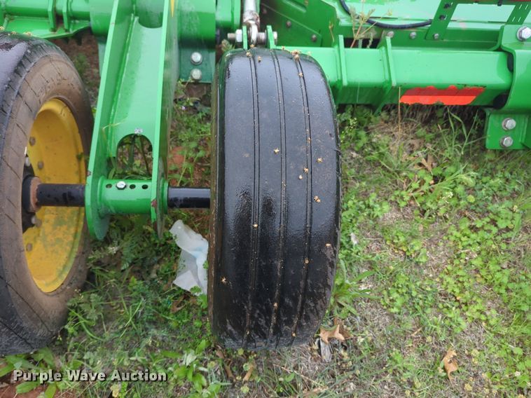 image for item NZ9539 John Deere R15 batwing rotary mower