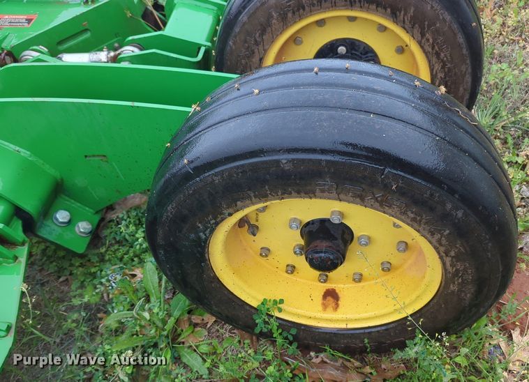 image for item NZ9539 John Deere R15 batwing rotary mower