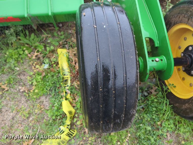 image for item NZ9539 John Deere R15 batwing rotary mower