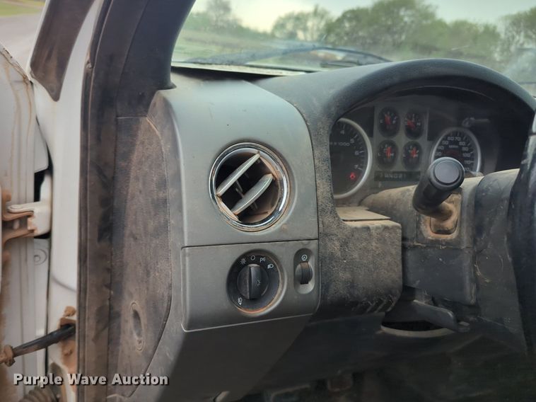 image for item NZ9548 2006 Ford F150 SuperCab pickup truck