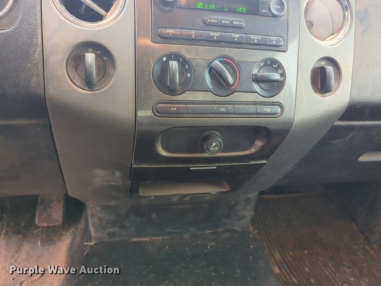 image for item NZ9548 2006 Ford F150 SuperCab pickup truck