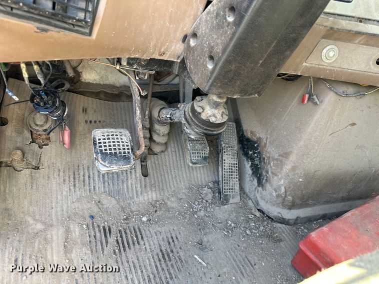 image for item OF9375 1991 Ford Aeromax L9000 semi truck