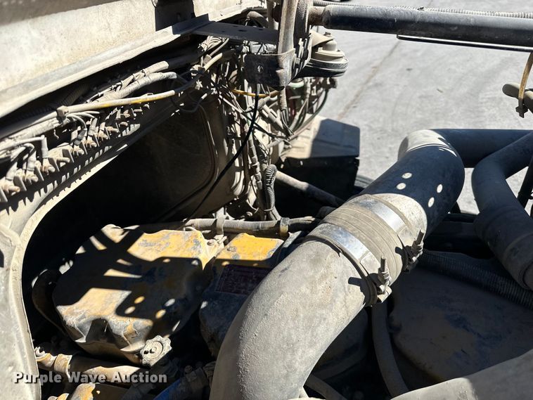 image for item OF9375 1991 Ford Aeromax L9000 semi truck