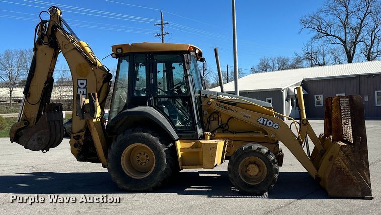 image for item OF9376 2002 John Deere 410G backhoe