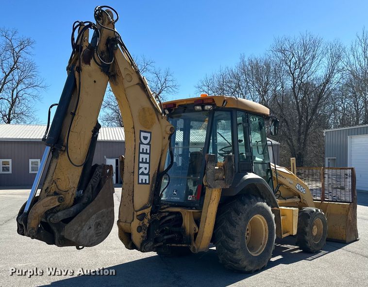 image for item OF9376 2002 John Deere 410G backhoe