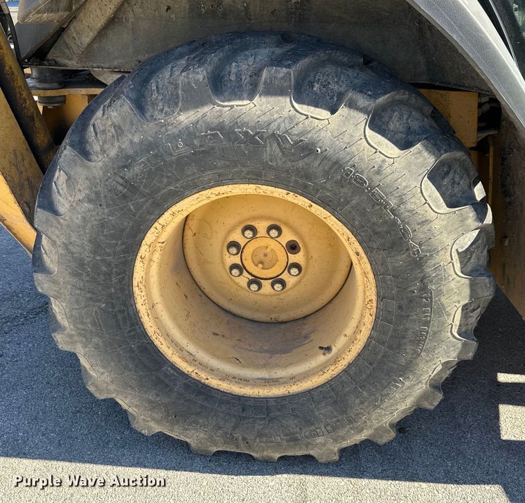 image for item OF9376 2002 John Deere 410G backhoe