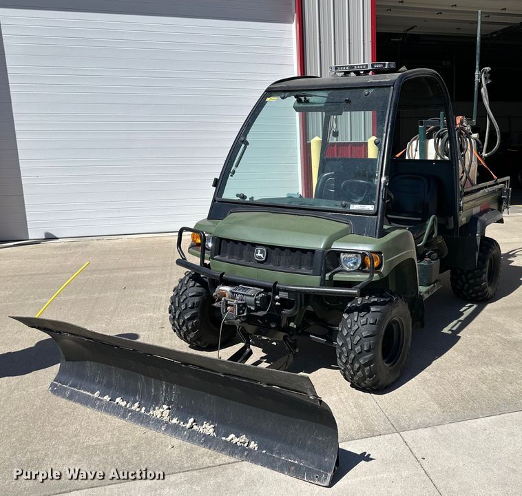image for item OF9383 2005 John Deere HPX Gator  utility vehicle