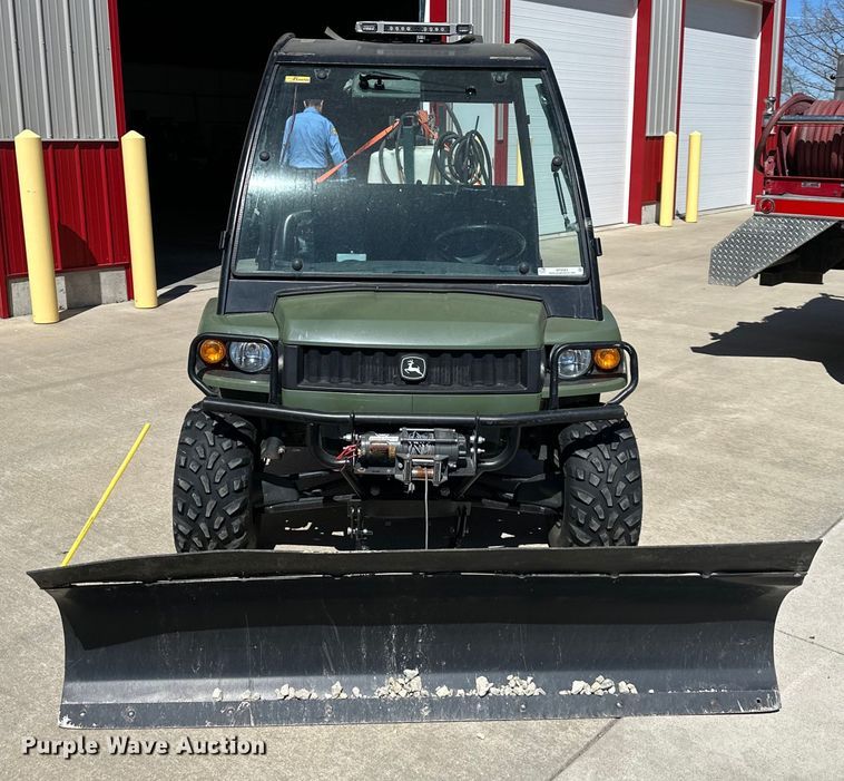 image for item OF9383 2005 John Deere HPX Gator  utility vehicle