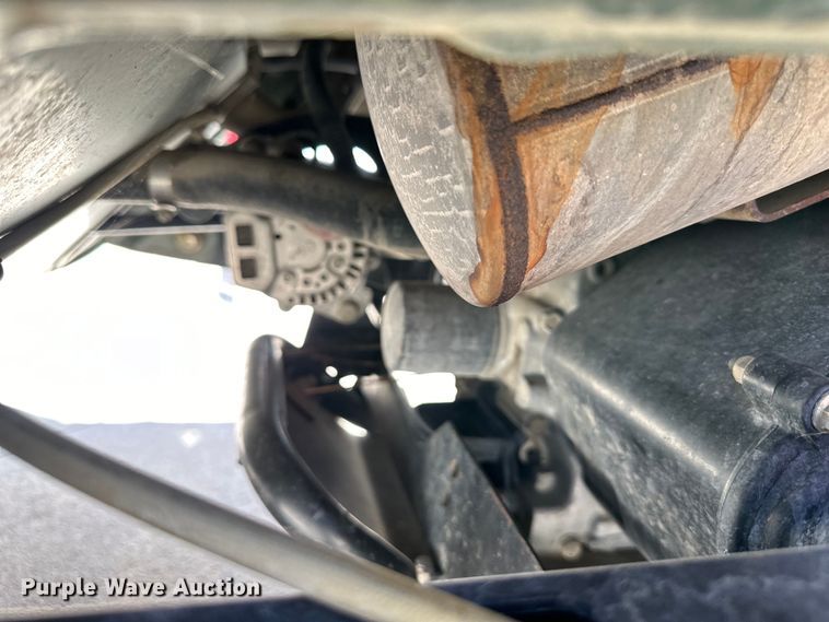 image for item OF9383 2005 John Deere HPX Gator  utility vehicle