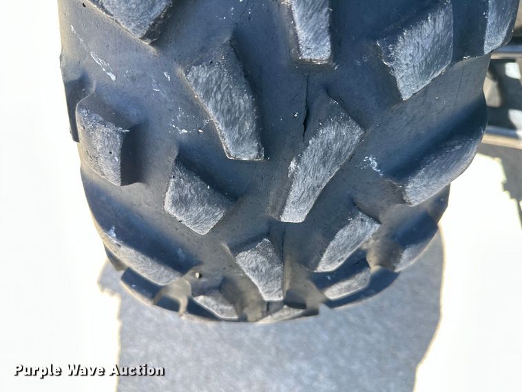 image for item OF9383 2005 John Deere HPX Gator  utility vehicle