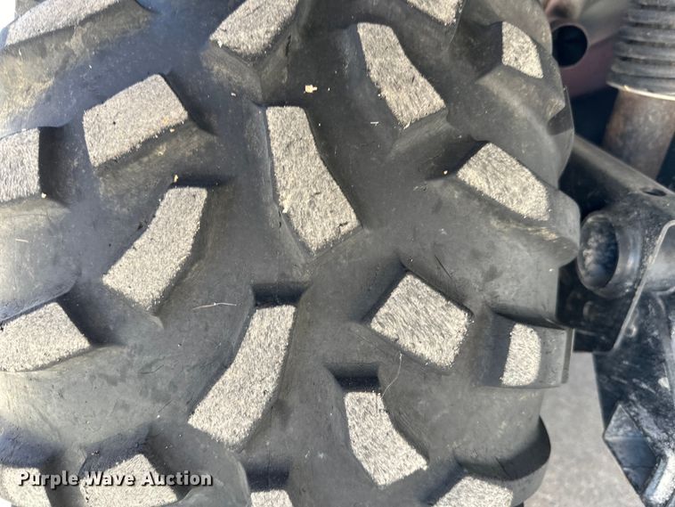 image for item OF9383 2005 John Deere HPX Gator  utility vehicle