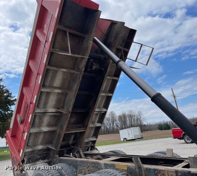 image for item OG9849 2001 International 2554 dump truck