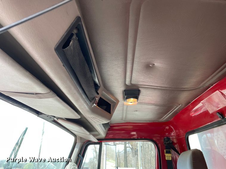 image for item OG9849 2001 International 2554 dump truck