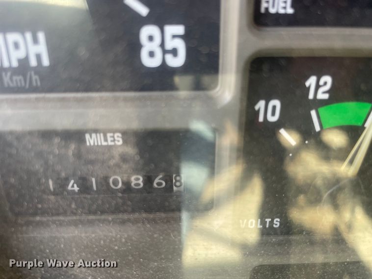 image for item OG9849 2001 International 2554 dump truck