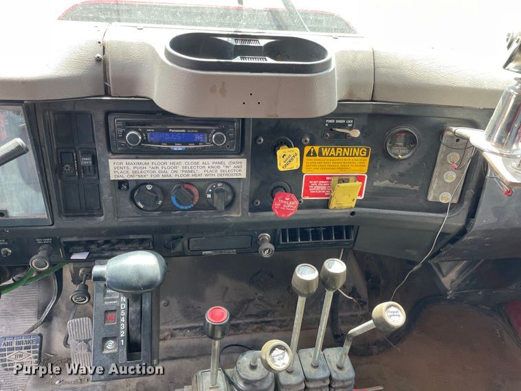 image for item OG9849 2001 International 2554 dump truck