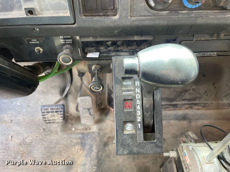 image for item OG9849 2001 International 2554 dump truck