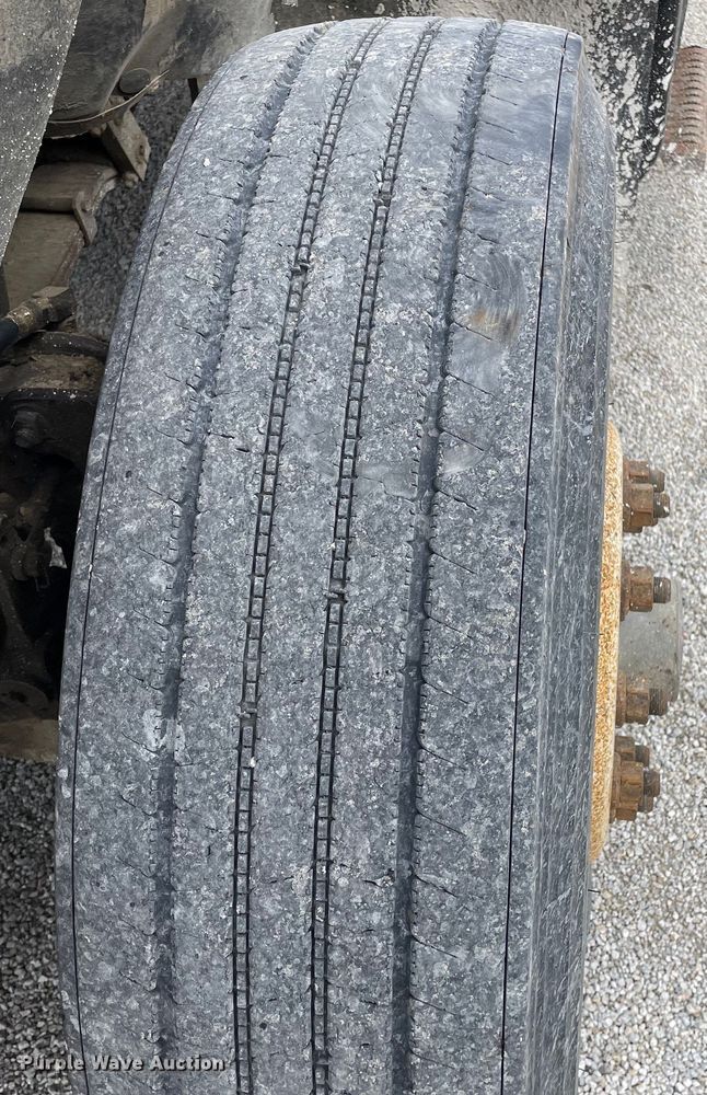 image for item OG9849 2001 International 2554 dump truck