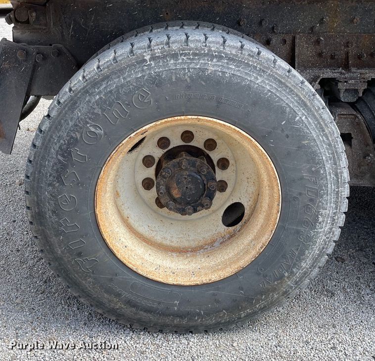 image for item OG9849 2001 International 2554 dump truck