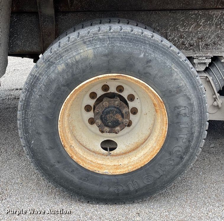 image for item OG9849 2001 International 2554 dump truck