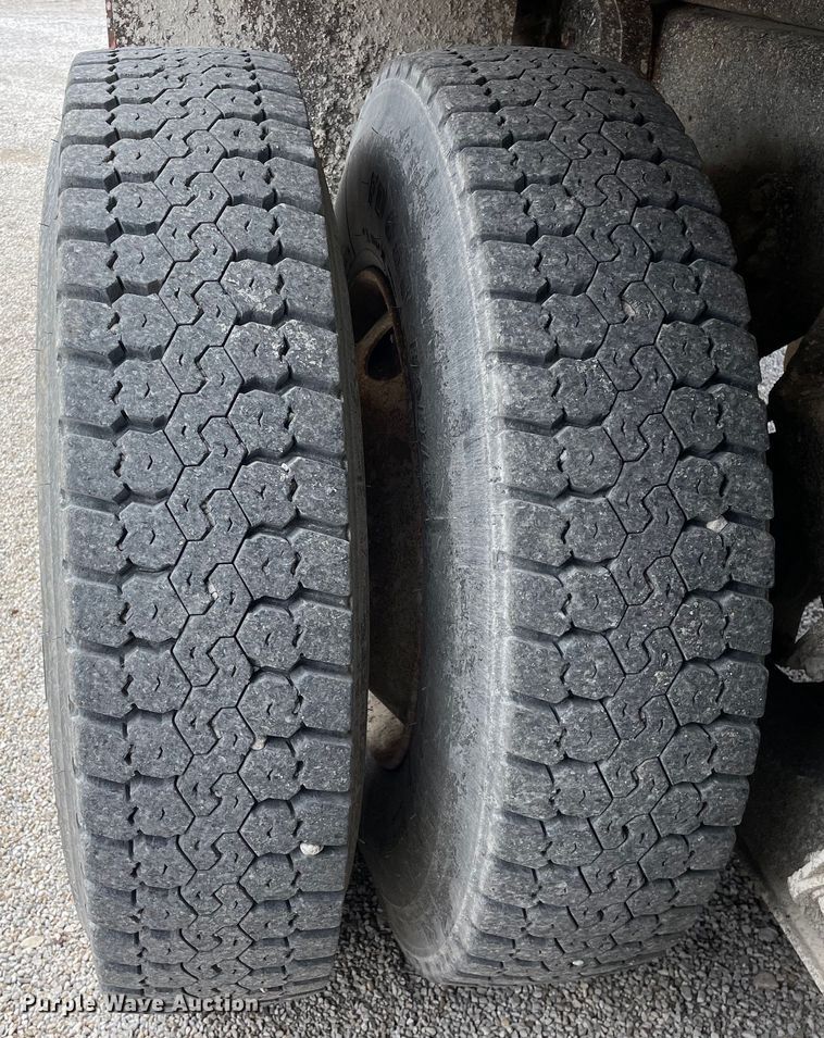 image for item OG9849 2001 International 2554 dump truck