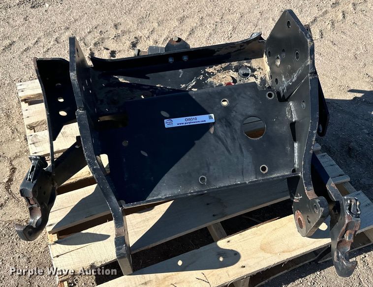 image for item OI9310 JCB three point hitch