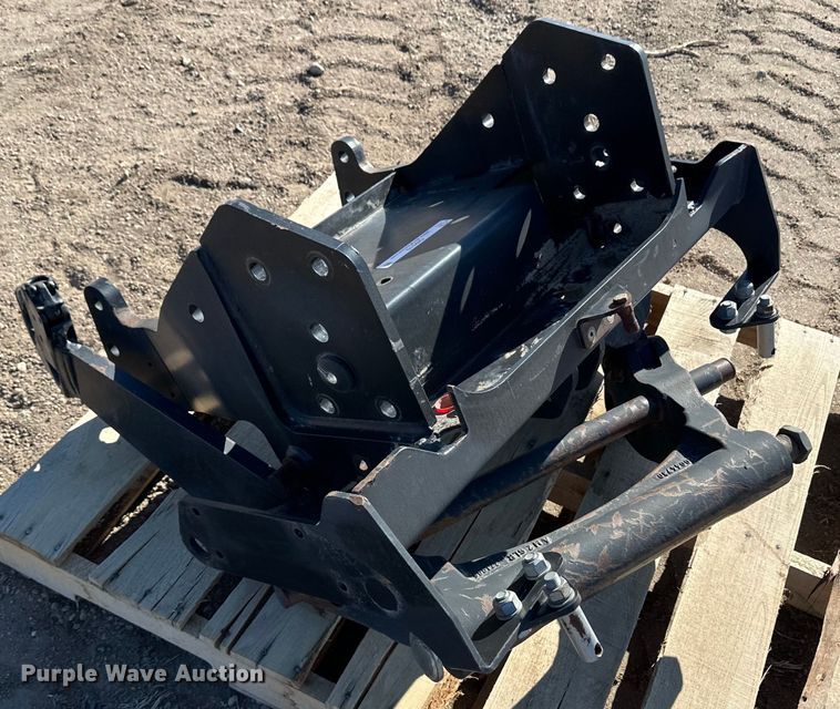 image for item OI9310 JCB three point hitch