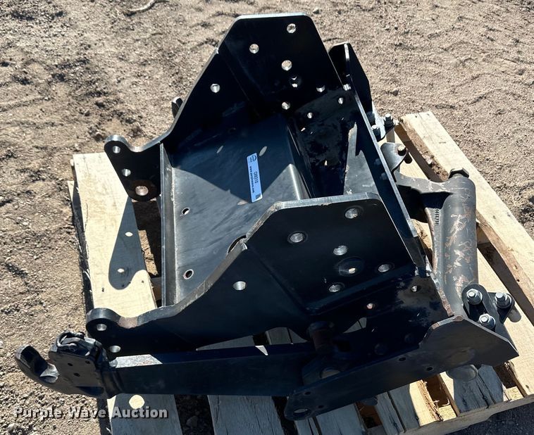 image for item OI9310 JCB three point hitch