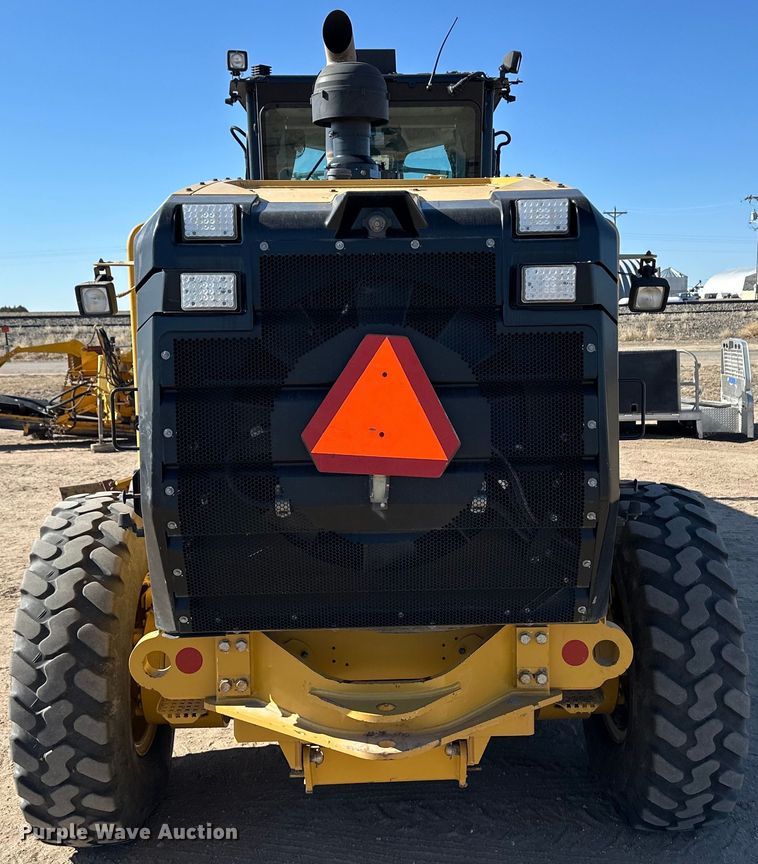 image for item OI9314 2014 Caterpillar 12M2 VHP Plus motor grader