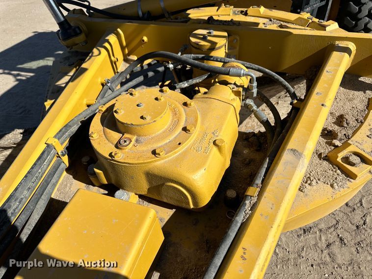image for item OI9314 2014 Caterpillar 12M2 VHP Plus motor grader