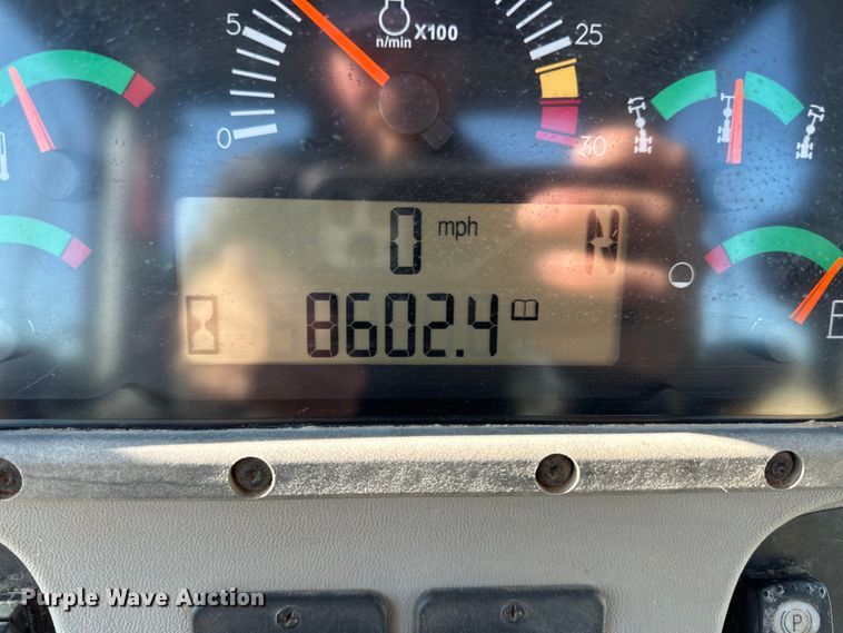 image for item OI9314 2014 Caterpillar 12M2 VHP Plus motor grader