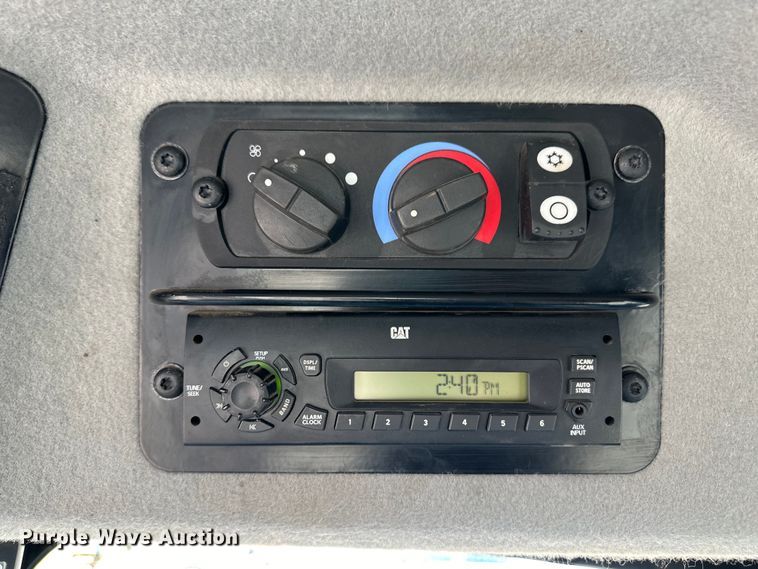 image for item OI9314 2014 Caterpillar 12M2 VHP Plus motor grader