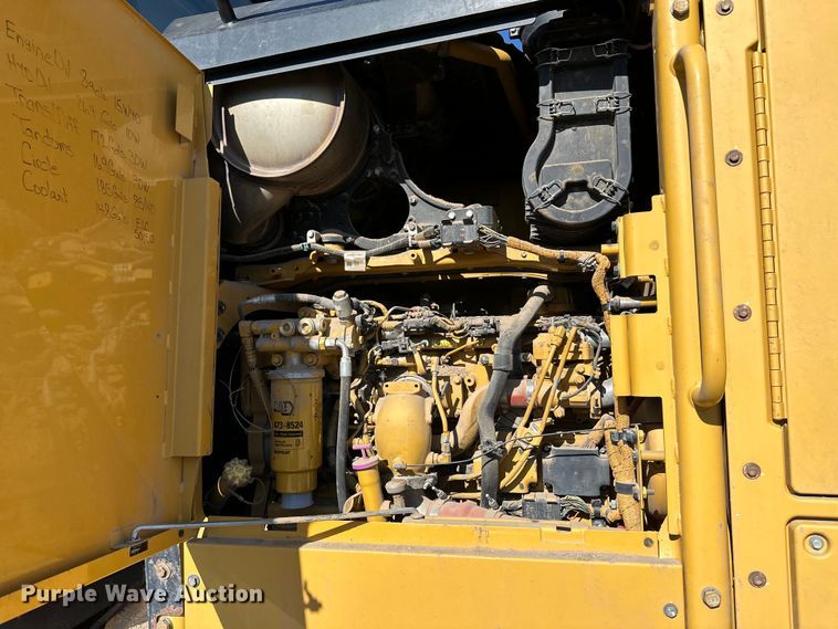 image for item OI9314 2014 Caterpillar 12M2 VHP Plus motor grader