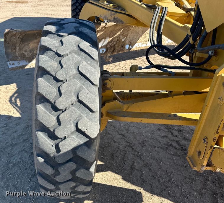 image for item OI9314 2014 Caterpillar 12M2 VHP Plus motor grader