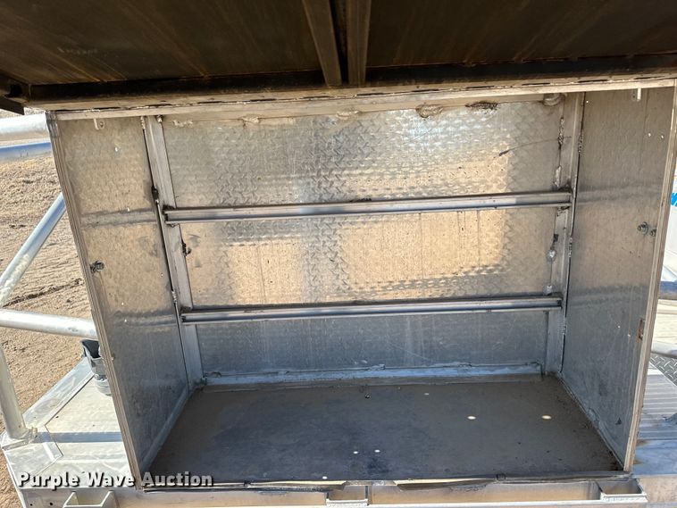 image for item OI9315 Hillsboro flatbed