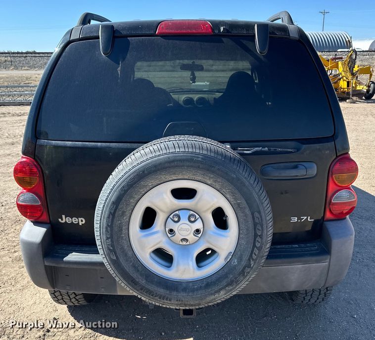 image for item OI9316 2004 Jeep Liberty SUV