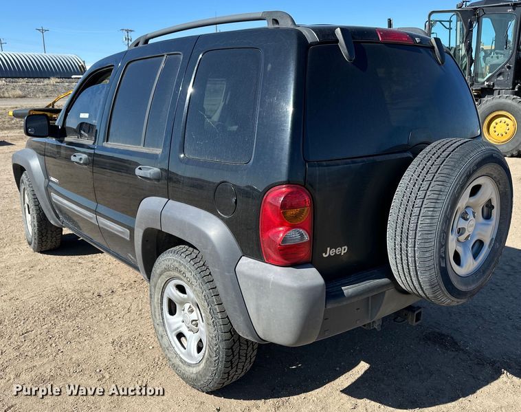 image for item OI9316 2004 Jeep Liberty SUV