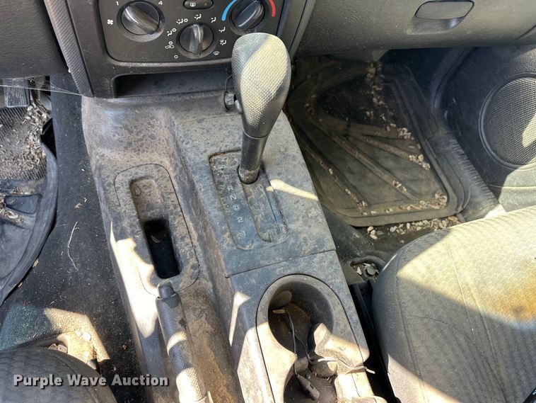 image for item OI9316 2004 Jeep Liberty SUV