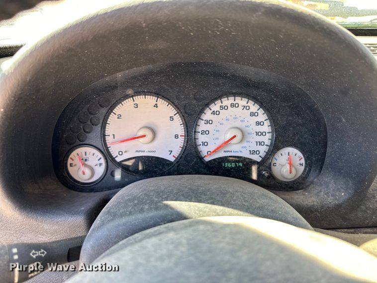 image for item OI9316 2004 Jeep Liberty SUV