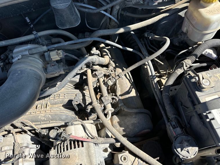 image for item OI9316 2004 Jeep Liberty SUV