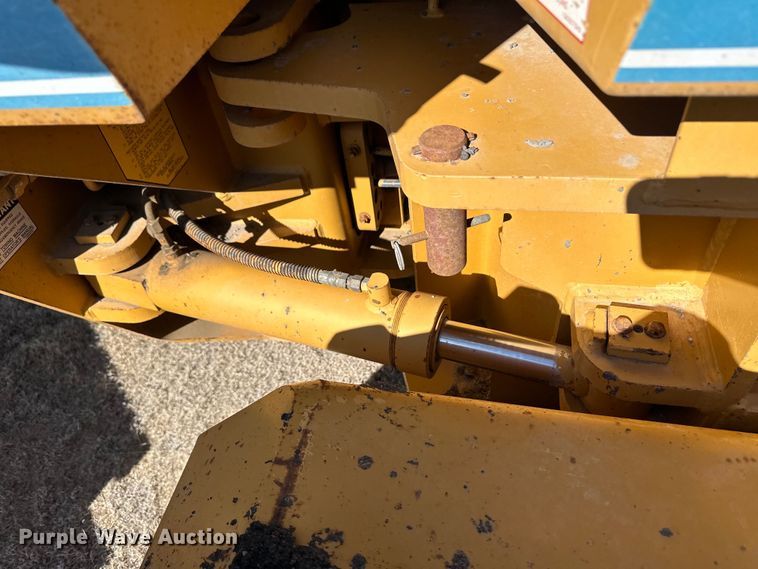 image for item OI9317 1993 Dresser 850 motor grader