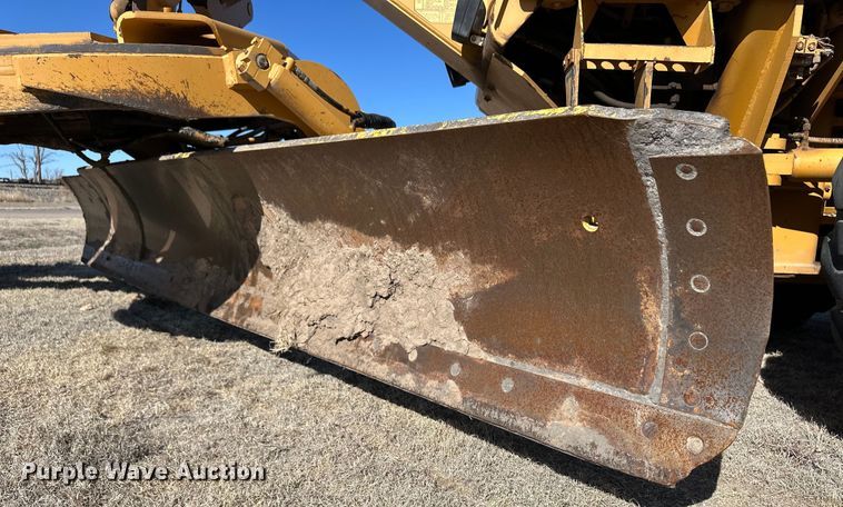 image for item OI9317 1993 Dresser 850 motor grader