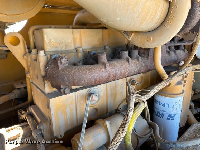 image for item OI9317 1993 Dresser 850 motor grader