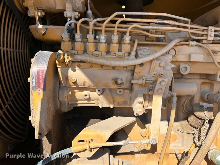 image for item OI9317 1993 Dresser 850 motor grader