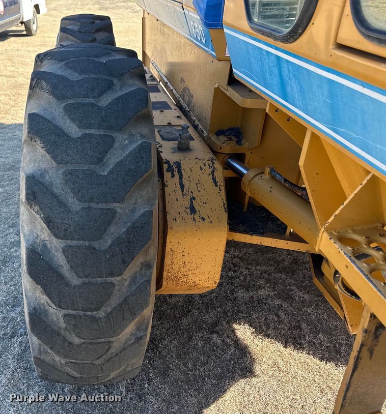 image for item OI9317 1993 Dresser 850 motor grader