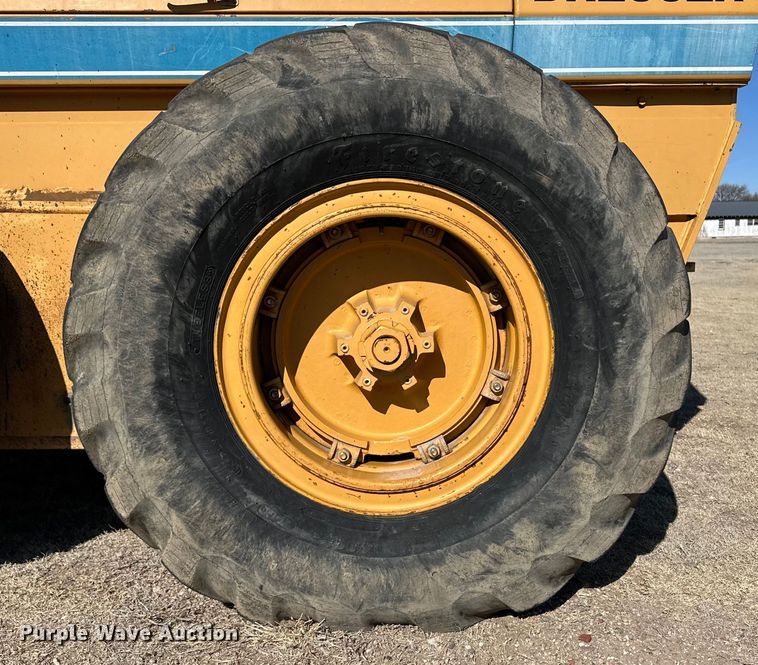 image for item OI9317 1993 Dresser 850 motor grader